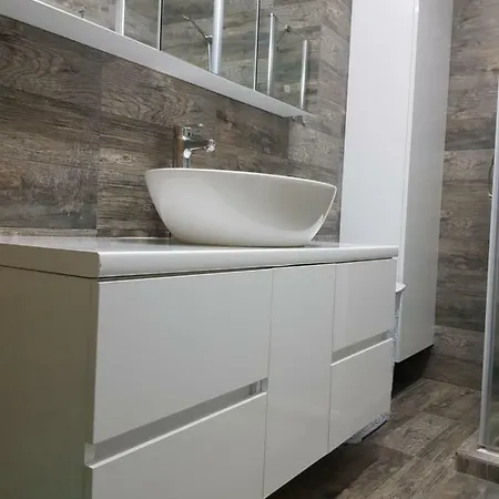 Luxury * Скоп'є